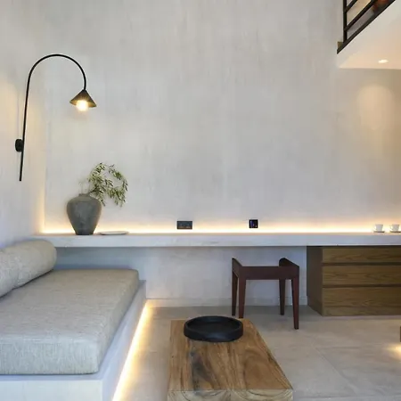 Pure Aparthotel