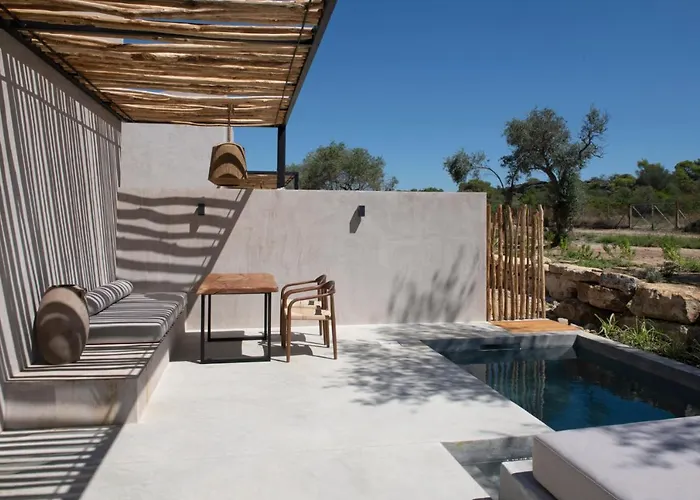 מלון דירות Pure 4*