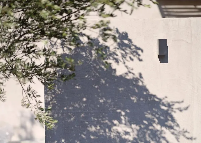 Pure מלון דירות