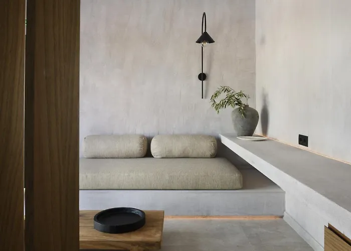 מלון דירות Pure 4*